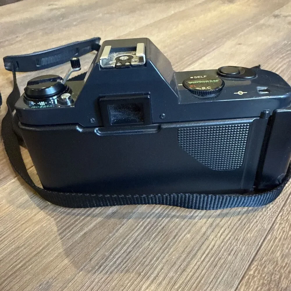 CANON T50 35mm SLR CAMERA w/ CANON Lens FD 35-70mm Not Tested
